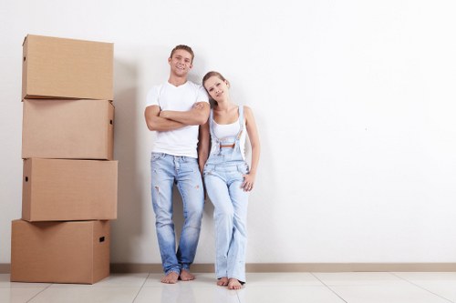 Man With Van Oakleigh Park moving household items locally