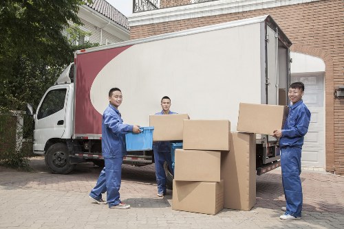 Removal van ready for a local move in Oakleigh Park