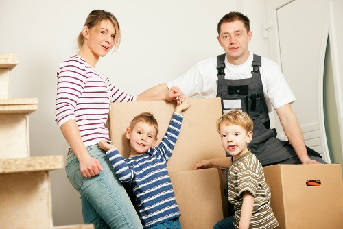 Local removals team planning a move in Oakleigh Park