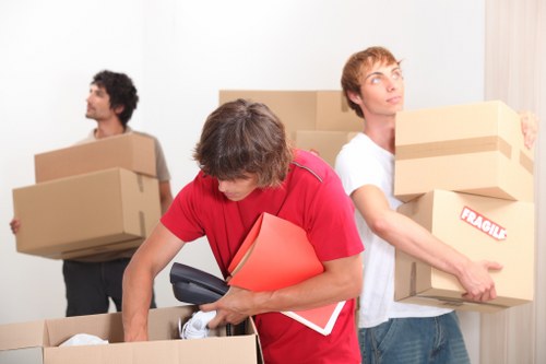 Professional man and van removals covering Oakleigh Park and nearby areas