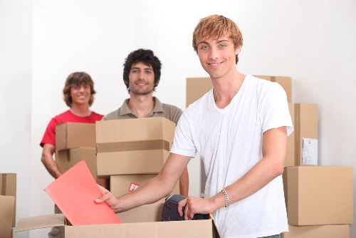 Flexible man and van service for Oakleigh Park customers and businesses